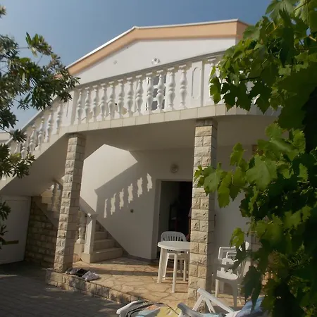 Apartman Brana *